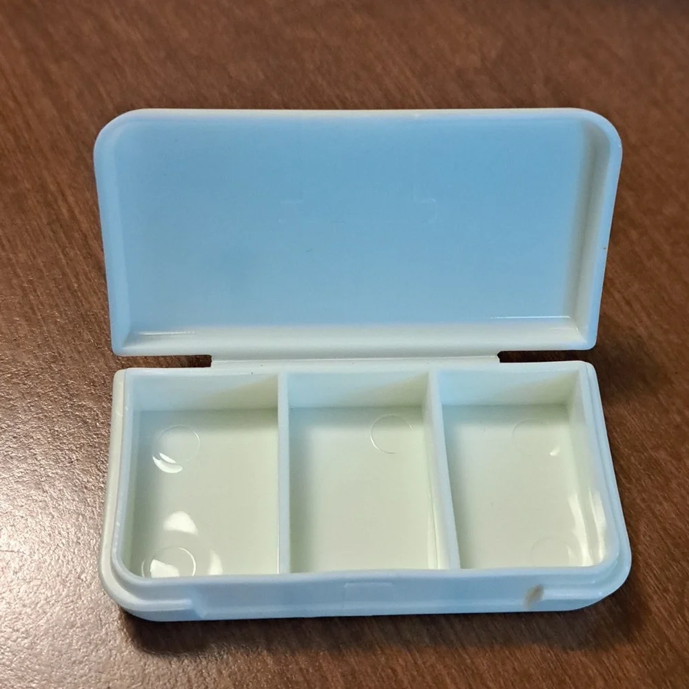White Pineapple Pill Case/ BUNDLE ONLY